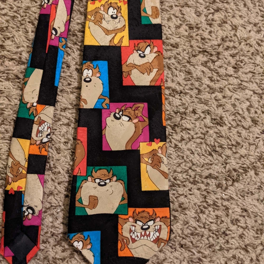 Looney Tunes tie